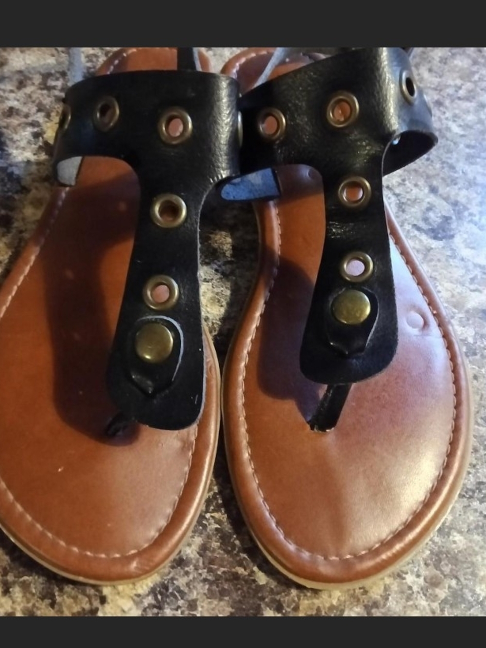 Sonoma Black and Brown Grommet Thong Sandals